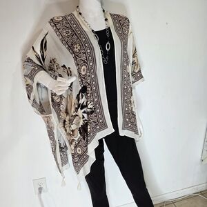 Nine West Multicolor Floral Kimono